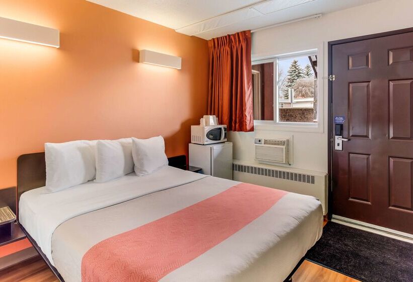 Motel 6lethbridge, Ab