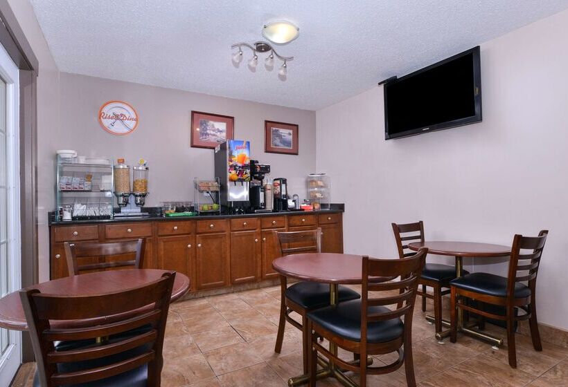 汽车旅馆  Canadas Best Value Inn & Suites Vernon