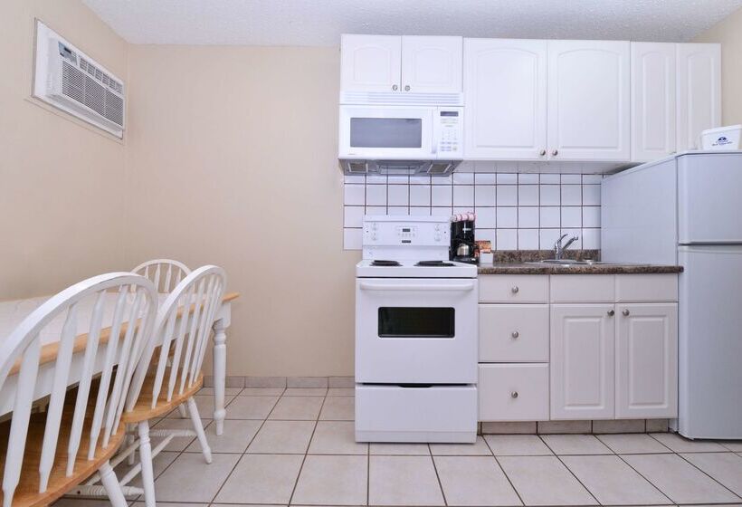 汽车旅馆  Canadas Best Value Inn & Suites Vernon