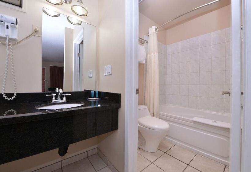 汽车旅馆  Canadas Best Value Inn & Suites Vernon