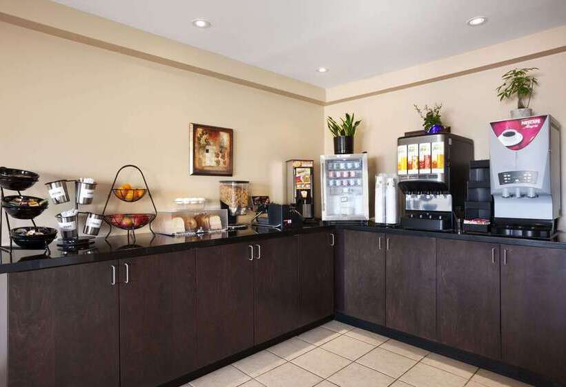 فندق على الطريق Travelodge By Wyndham Kapuskasing