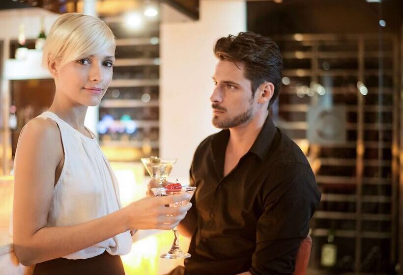 Novotel Montreal Center