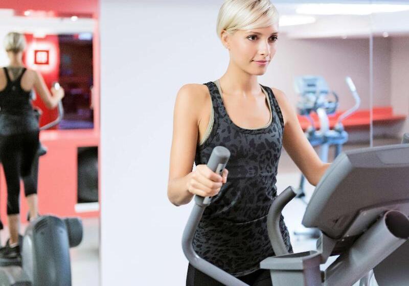 Novotel Montreal Center