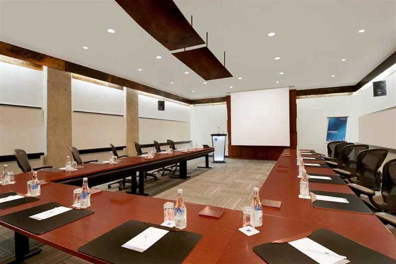 Novotel Montreal Center