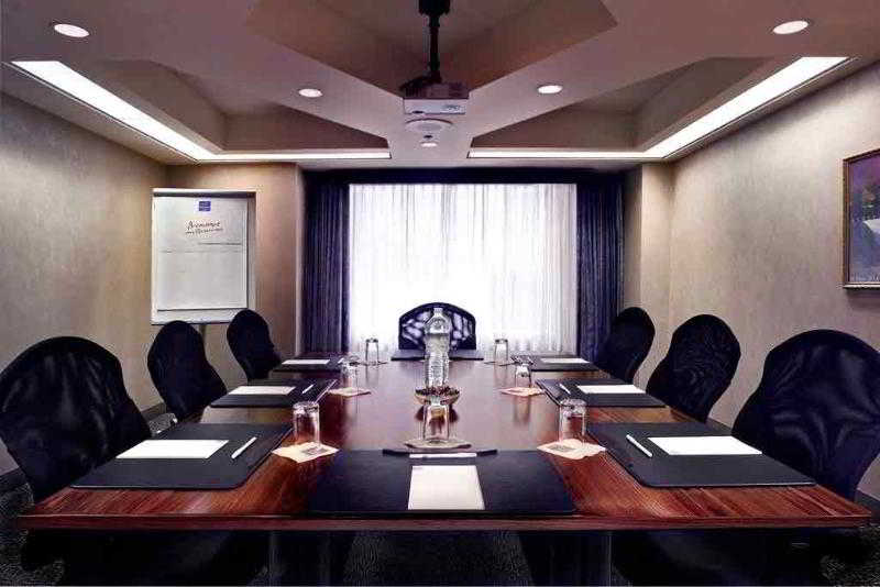 Novotel Montreal Center