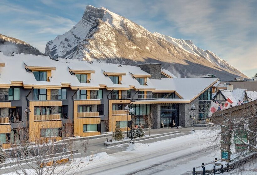 Peaks Hotel And Suites