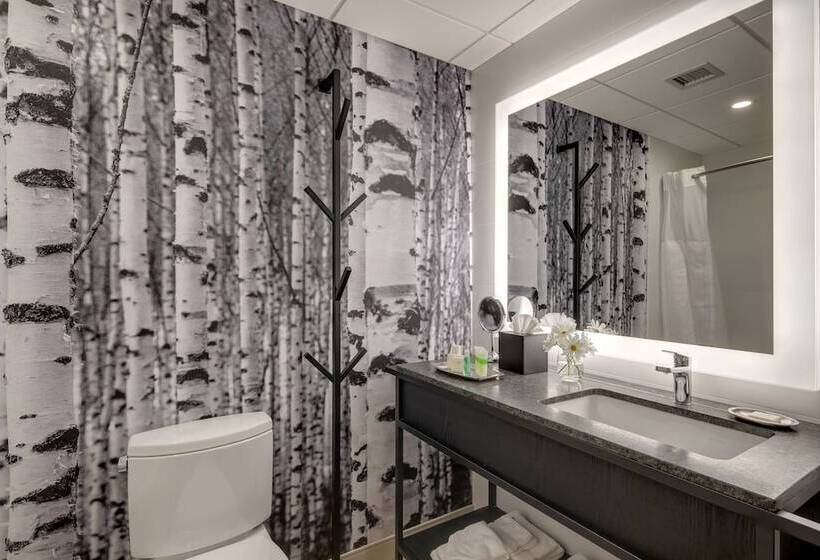 Peaks Hotel And Suites