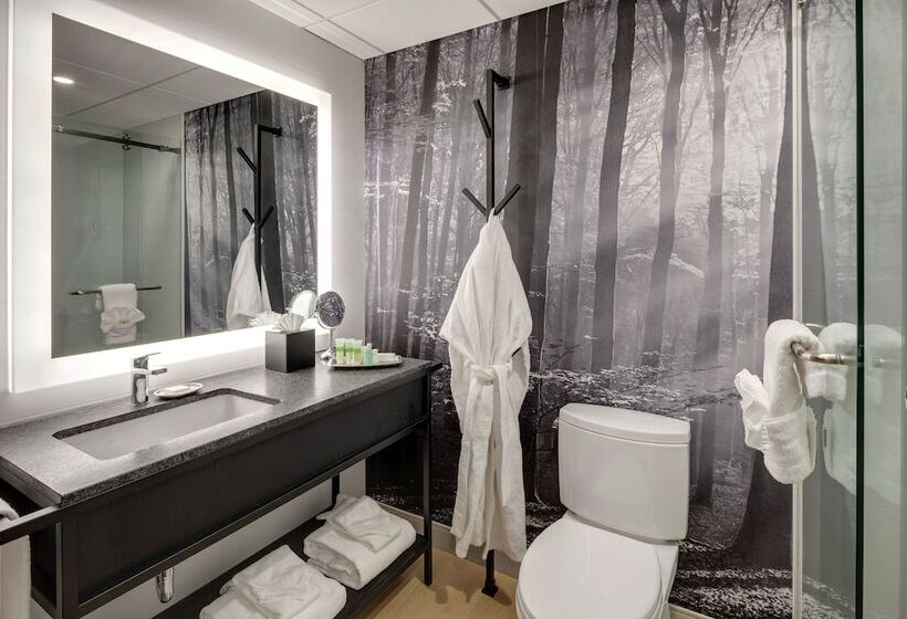 Peaks Hotel And Suites