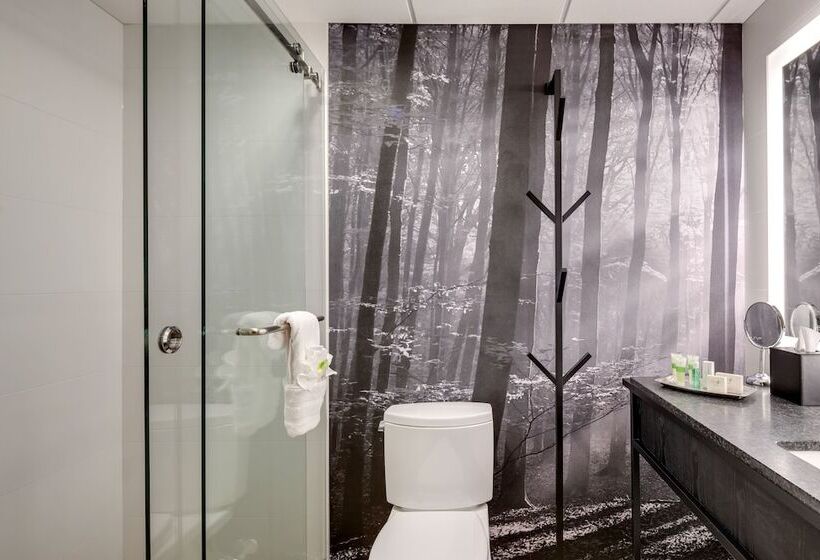 Peaks Hotel And Suites