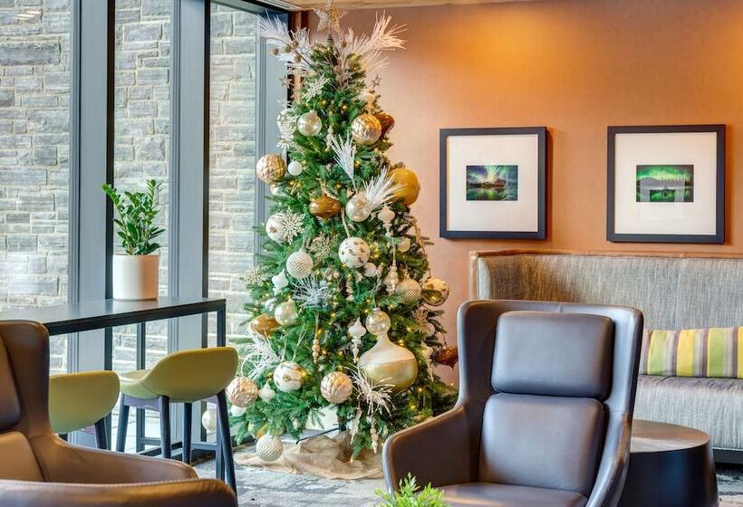Peaks Hotel And Suites