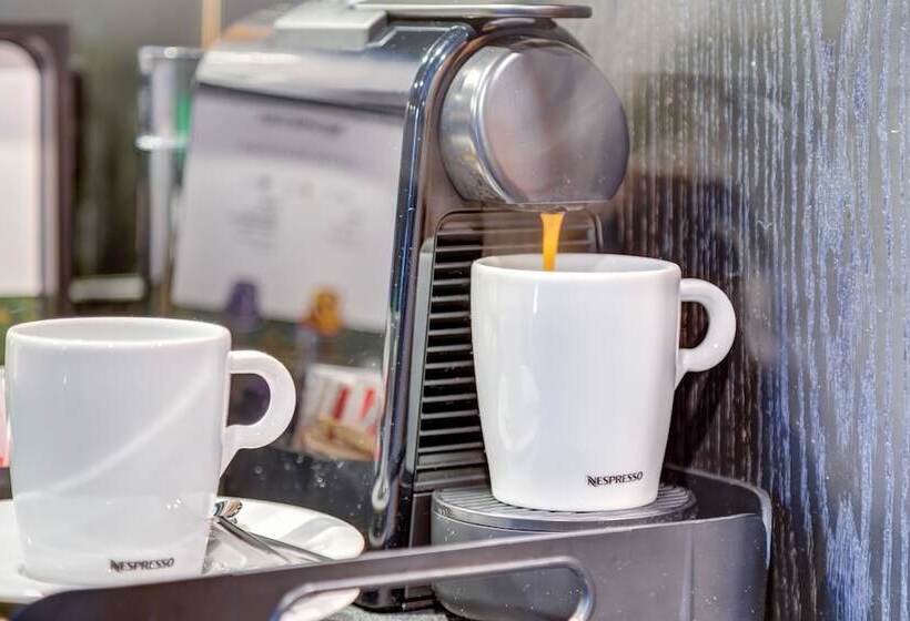 Peaks Hotel And Suites