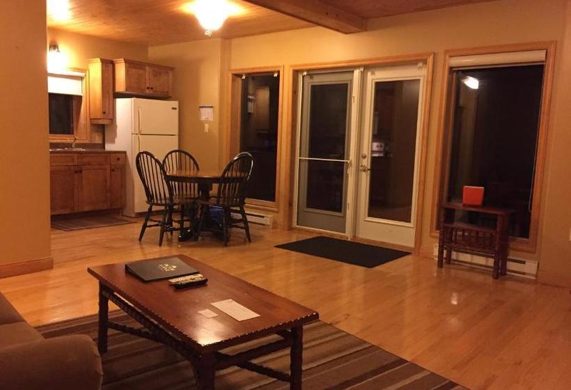 Pictou Lodge Beach Resort