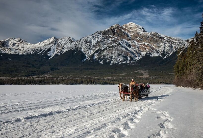 リゾートホテル Pyramid Lake Lodge