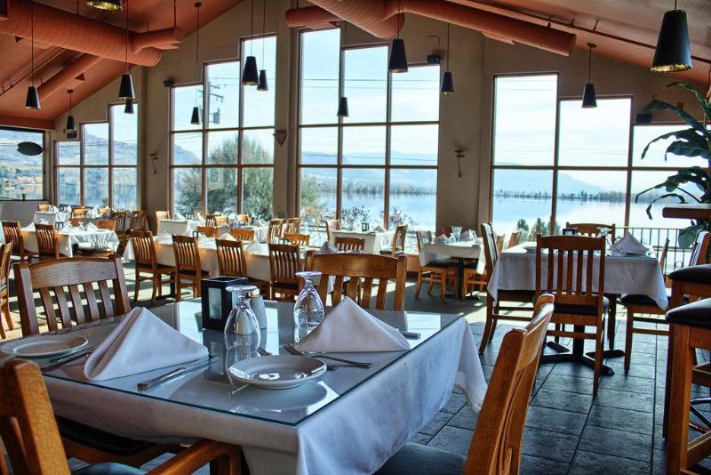 אתר נופש Holiday Inn Osoyoos