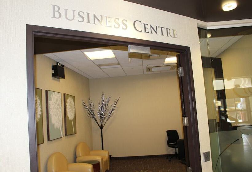 אתר נופש Ramada Plaza By Wyndham Regina Downtown