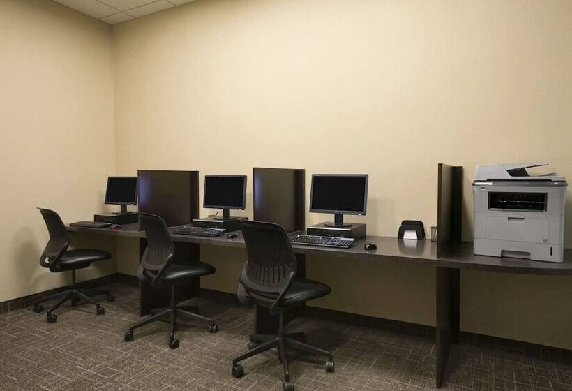 אתר נופש Ramada Plaza By Wyndham Regina Downtown