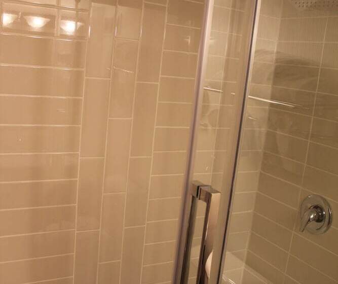 אתר נופש Ramada Plaza By Wyndham Regina Downtown