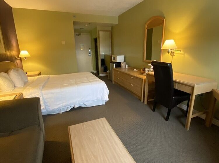 Riverside Resort & Conference Centre