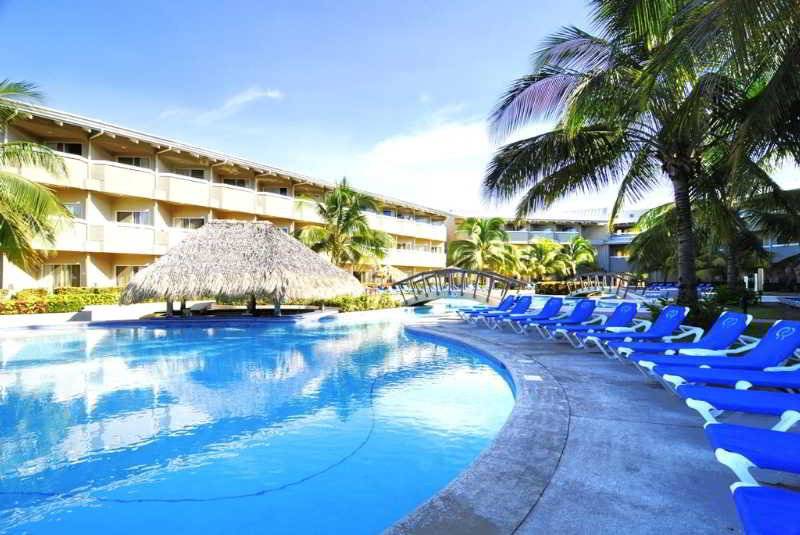 Fiesta Resort Central Pacific   All Inclusive
