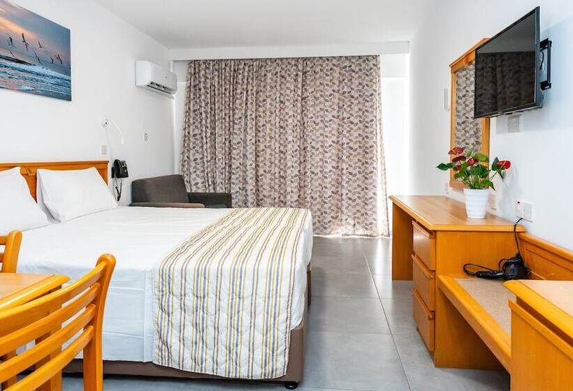 Helios Bay Hotel And Suites