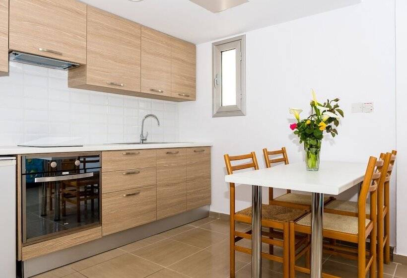 Helios Bay Hotel And Suites