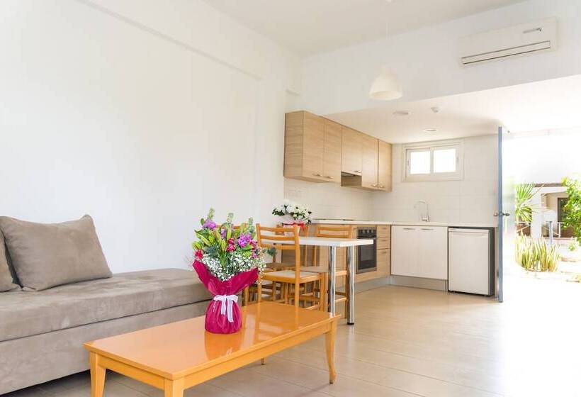 Helios Bay Hotel And Suites