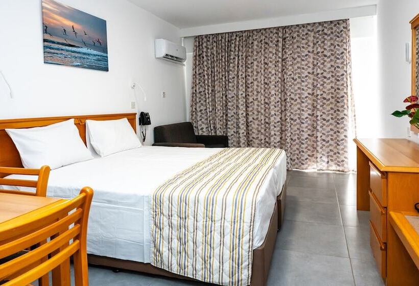 Helios Bay Hotel And Suites