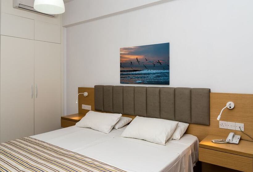 Helios Bay Hotel And Suites