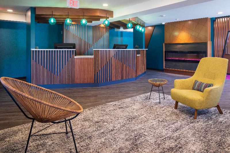 酒店 Accent Inns Vancouver Airport