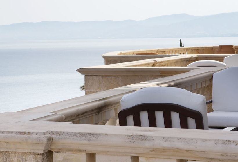 בית מלון כפרי Anassa