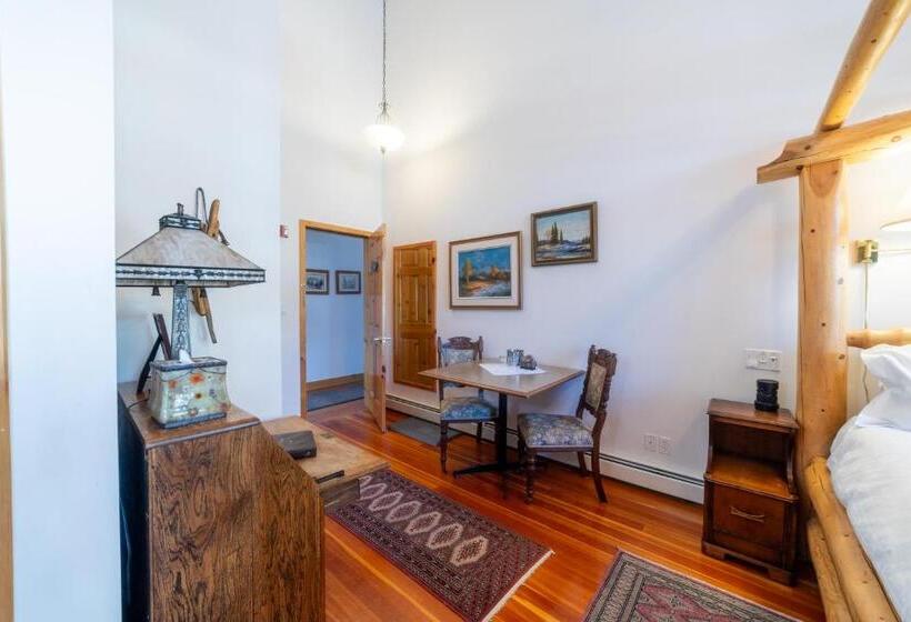 ホテル Beaujolais Boutique B&b At Thea's House