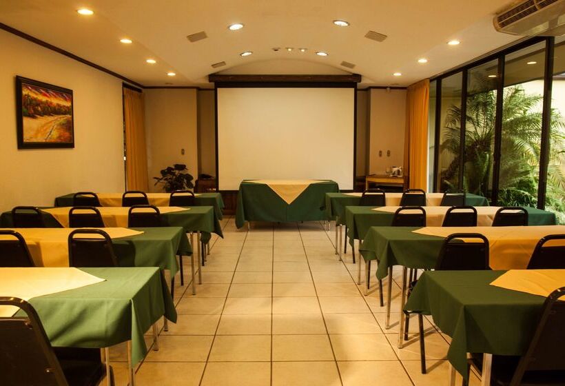 Best Western Hotel & Casino Kamuk