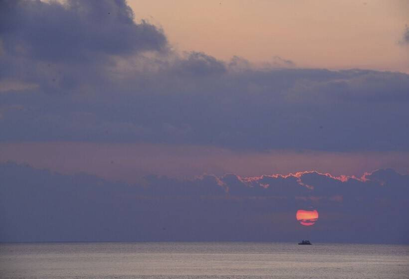 Best Western Hotel & Casino Kamuk