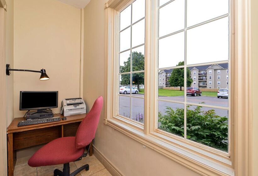 Hotel Canadas Best Value Inn & Suites Charlottetown