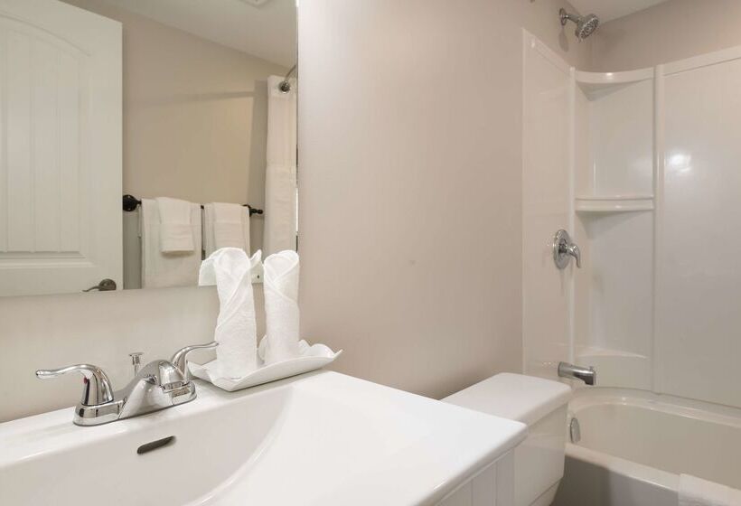 Hotel Canadas Best Value Inn & Suites Charlottetown