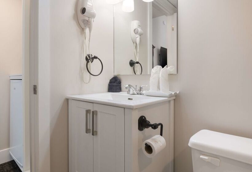 Hotel Canadas Best Value Inn & Suites Charlottetown