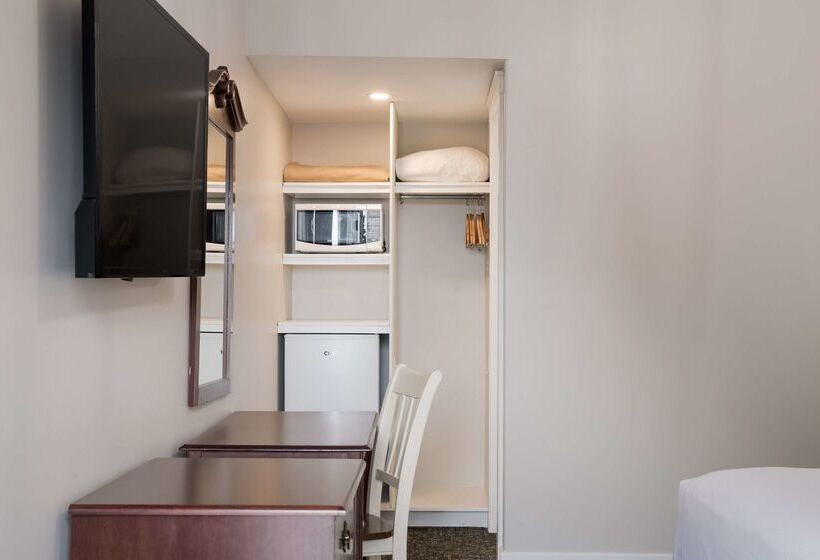 Hotel Canadas Best Value Inn & Suites Charlottetown