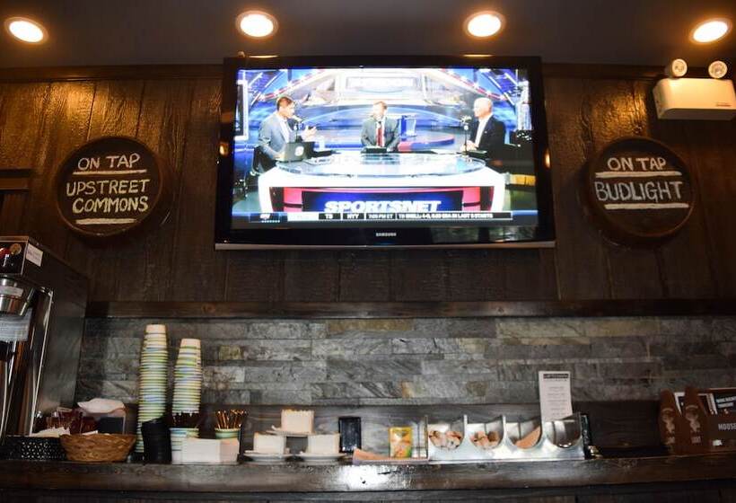 Hotel Canadas Best Value Inn & Suites Charlottetown