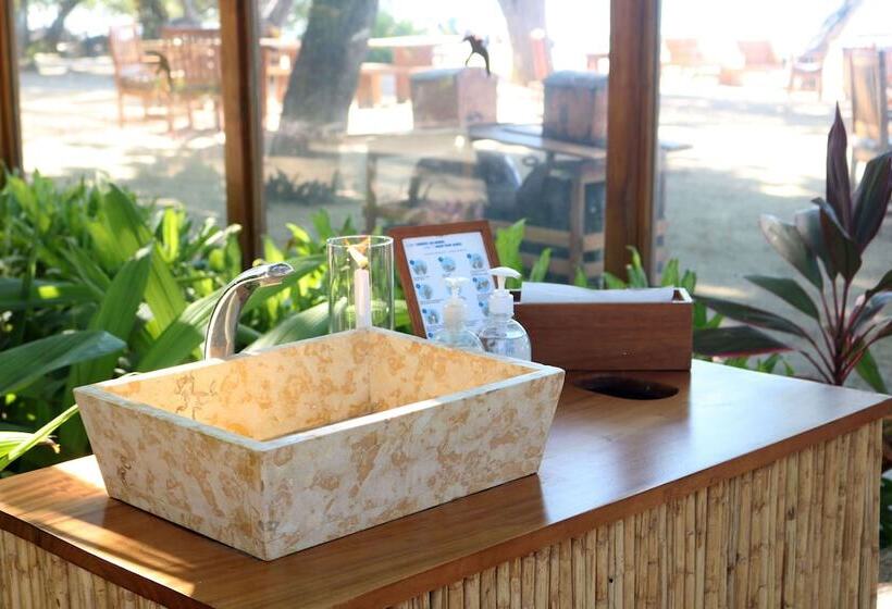 호텔 Capitan Suizo Beachfront Boutique