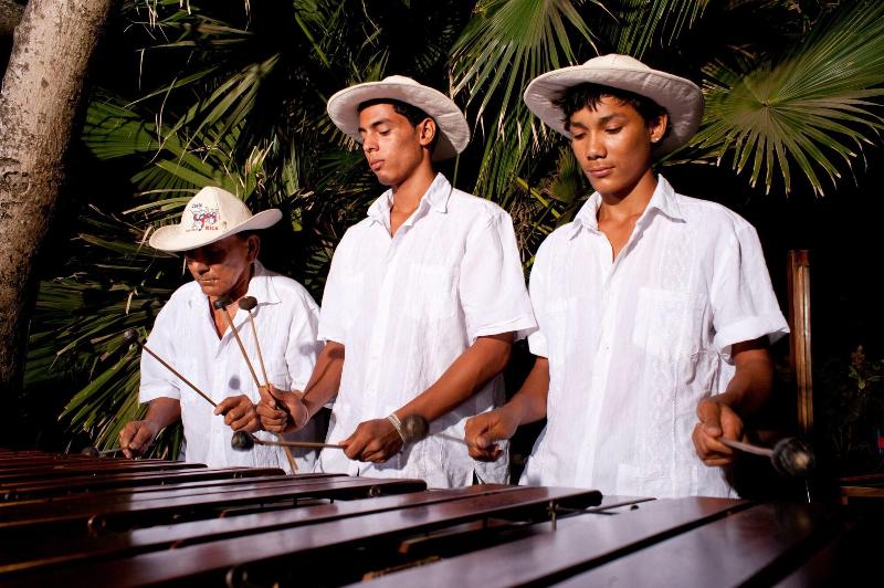 호텔 Capitan Suizo Beachfront Boutique