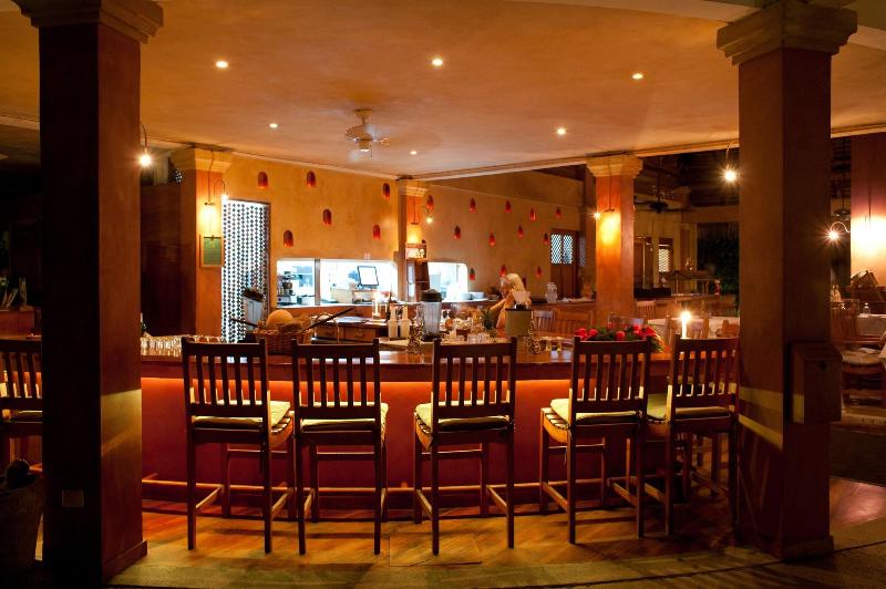 호텔 Capitan Suizo Beachfront Boutique