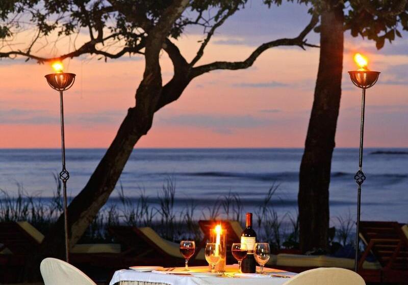 호텔 Capitan Suizo Beachfront Boutique