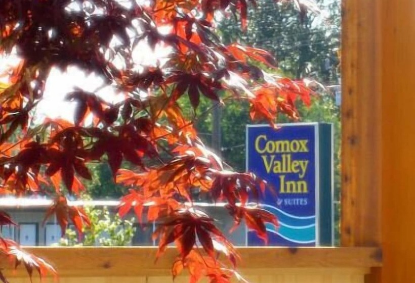 בית מלון כפרי Comox Valley Inn & Suites