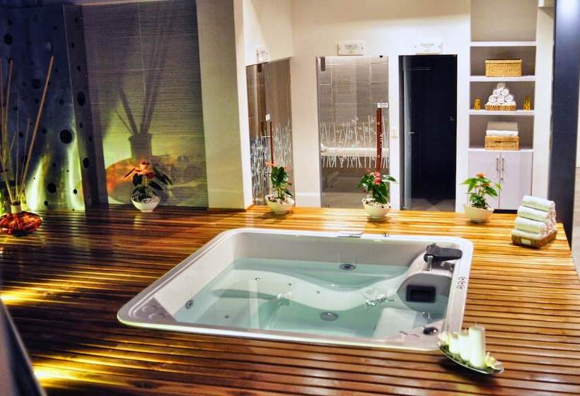 בית מלון כפרי Dann Carlton Bucaramanga