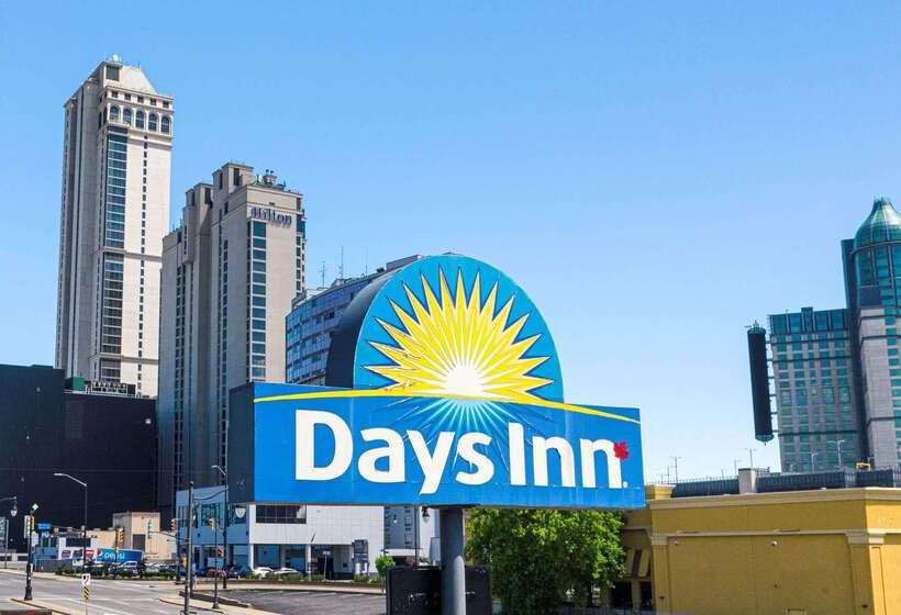 בית מלון כפרי Days Inn By Wyndham Fallsview