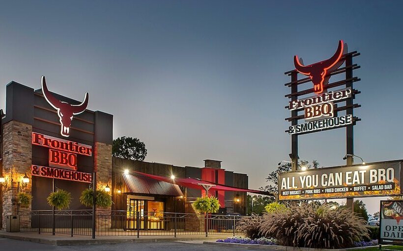 בית מלון כפרי Days Inn By Wyndham Fallsview