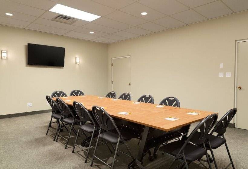 Hotel Days Inn By Wyndham Cranbrook Conference Centre