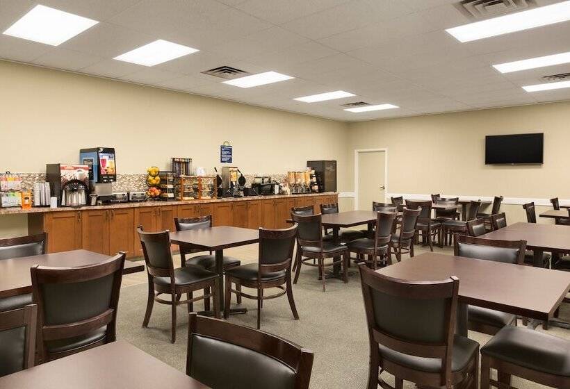 Hotel Days Inn By Wyndham Cranbrook Conference Centre