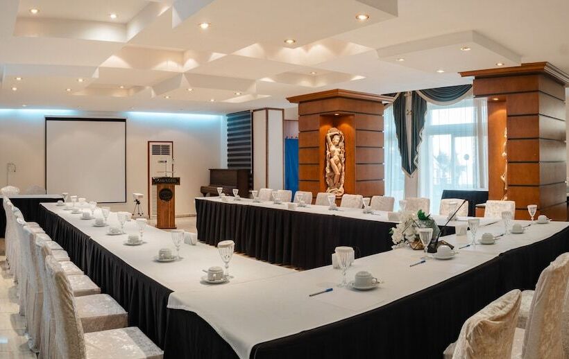 בית מלון כפרי Dome