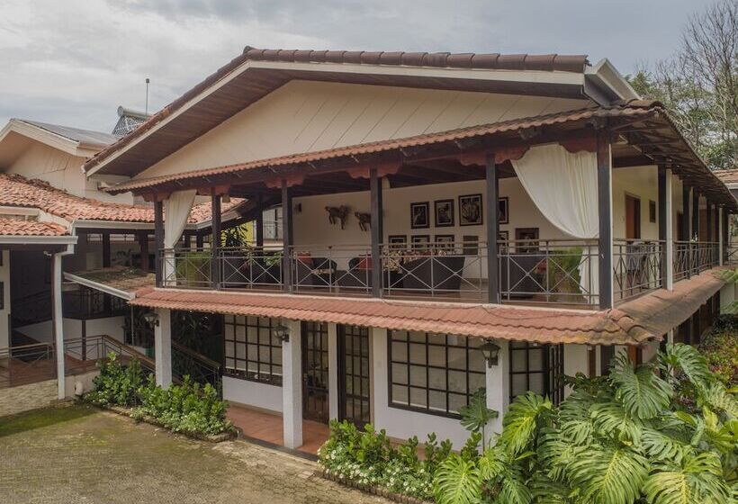 El Rodeo Estancia Boutique Hotel & Steakhouse